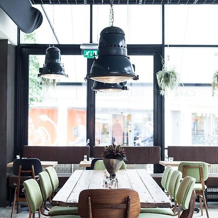Hotel Finn Almere Bagian luar foto