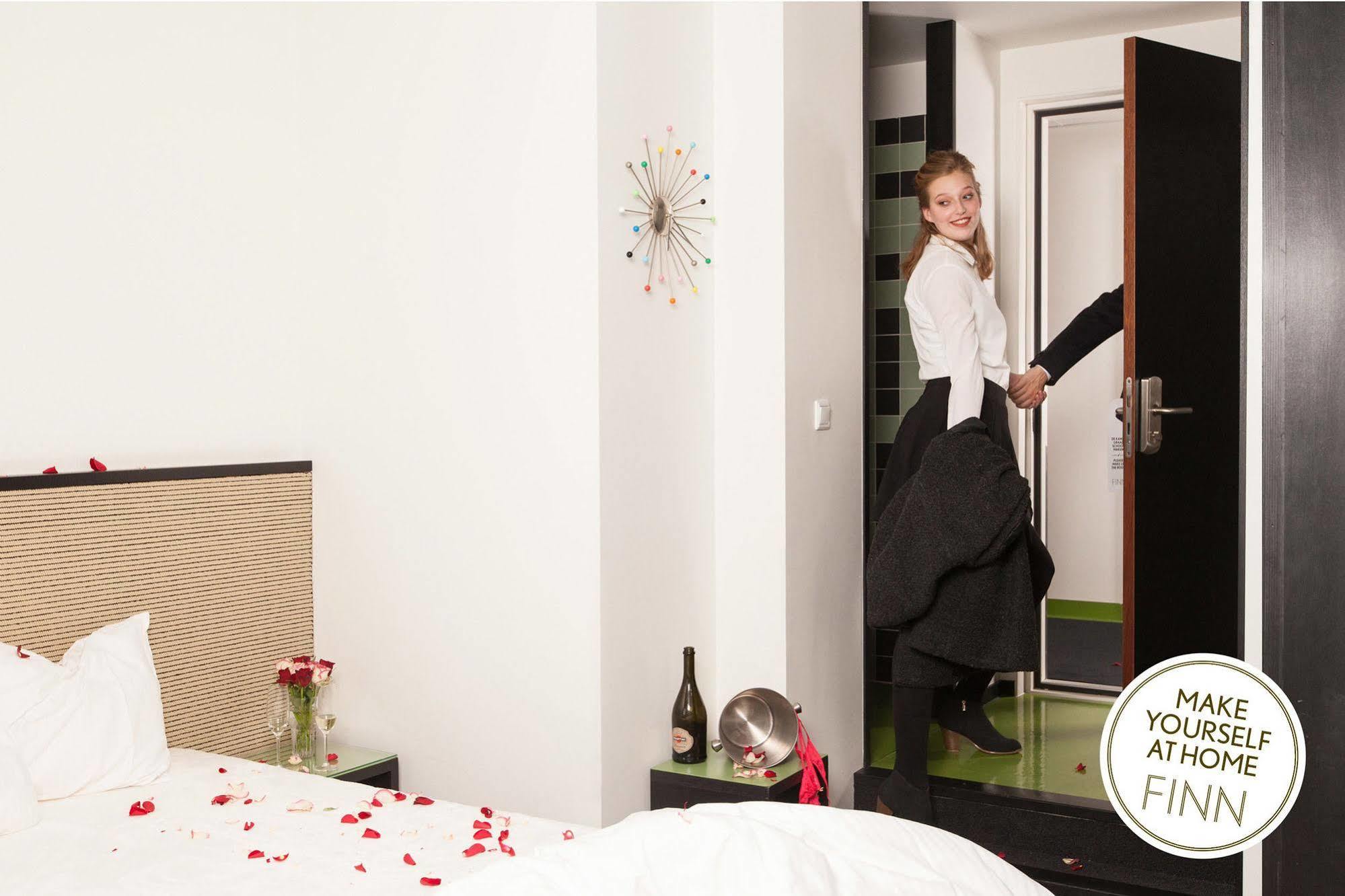 Hotel Finn Almere Bagian luar foto