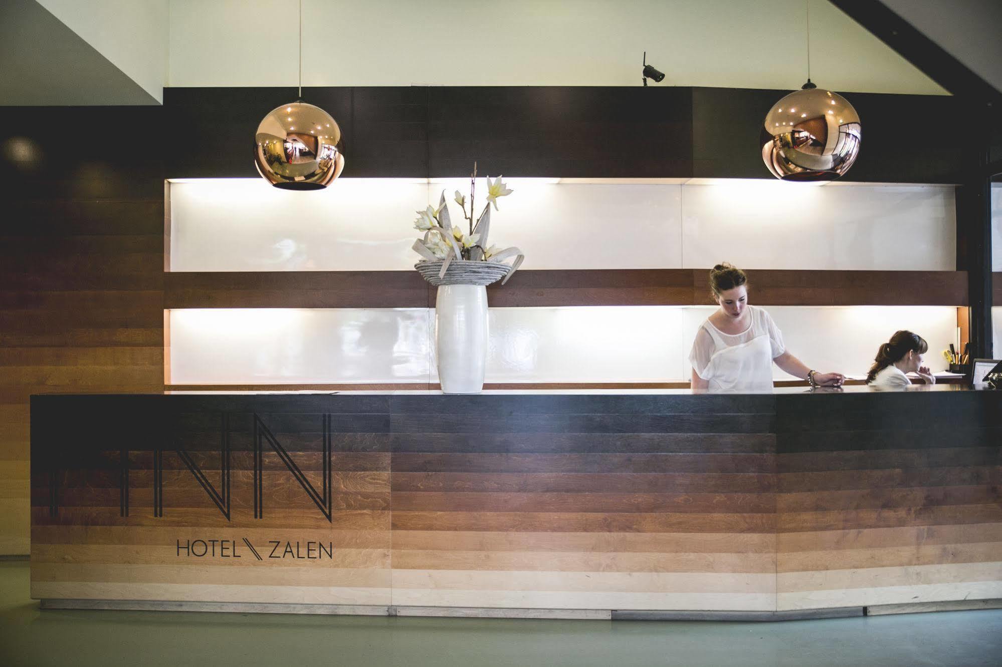 Hotel Finn Almere Bagian luar foto